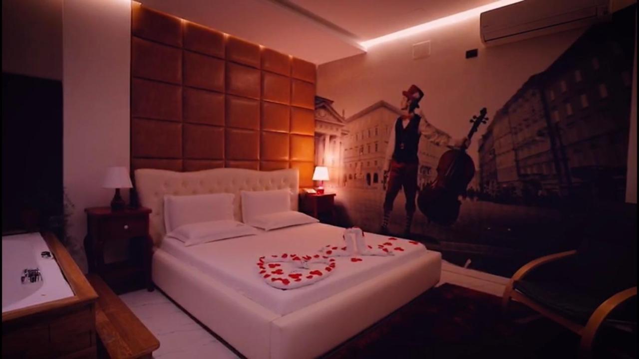 Hotel Vivi La Vita Tirana Exterior foto
